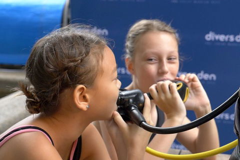 Scuba Kids- Padi Bubblemaker Course - Accommodation Main Beach 0