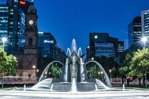 Adelaide Airport Transfers : Adelaide City To Airport ADL In Luxury Van - Accommodation Main Beach 4
