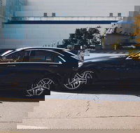 Departure Private Transfers Adelaide to Adelaide Airport ADL in Business Car - Accommodation Main Beach