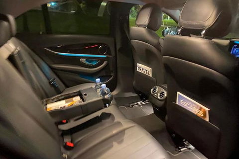 All Chauffeur Services - Accommodation Main Beach 1
