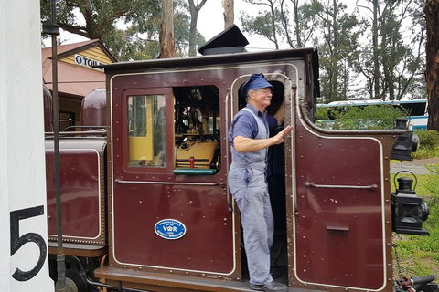 Day Tour Of Yarra Valley Puffing Billy And Rayners Orchard - Accommodation Main Beach 32