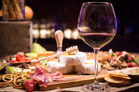 Full-Day Gourmet Wine Tour With Pick Up And Lunch - Accommodation Main Beach 0