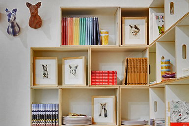 Signed & Numbered - Accommodation Main Beach 0