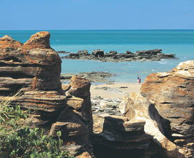 Reddell Beach - Accommodation Main Beach 0