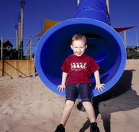 Jetty Baths - Accommodation Main Beach