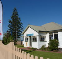 Hastings Fine Art Gallery - Accommodation Main Beach
