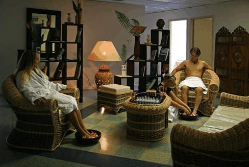 Spa Allure - Accommodation Main Beach 1