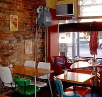 Gypsie's Cafe - Accommodation Main Beach