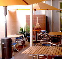 Kooshi - Accommodation Main Beach