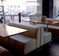 Legals Cafe and Bar - Accommodation Main Beach