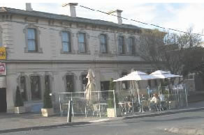 Bell's Hotel & Brewery - Accommodation Main Beach 0