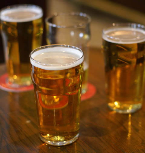 Lower Light Hotel - Accommodation Main Beach 0