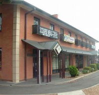 Rose  Crown Hotel - Accommodation Main Beach