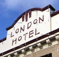 London Hotel and Restaurant - Accommodation Main Beach