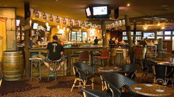 Brackenridge Tavern - Accommodation Main Beach 0