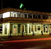 Alberton Hotel - Accommodation Main Beach