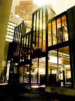 Collins Quarter - Accommodation Main Beach 1