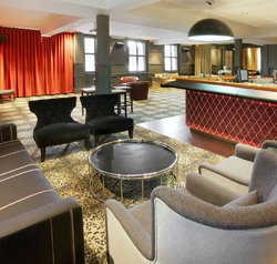 Golden Gate Hotel - Accommodation Main Beach 1