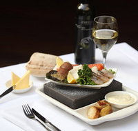 Strathmore Hotel - Accommodation Main Beach