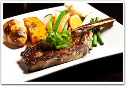 Central Club Hotel - Accommodation Main Beach 1