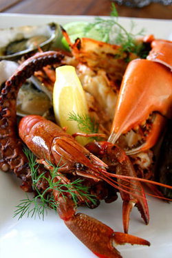 Bretts Wharf - Accommodation Main Beach 2