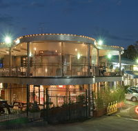 Castle Hill Tavern - Accommodation Main Beach