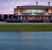 Birkenhead Tavern - Accommodation Main Beach
