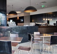 The Cremorne Hotel - Accommodation Main Beach