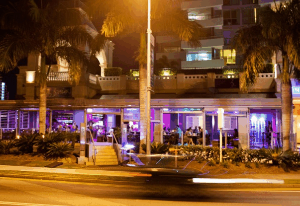 The Grand Hotel - Accommodation Main Beach