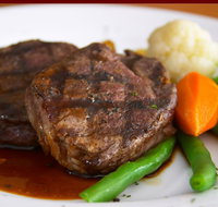 R. G. Mcgees Hotel Restaurant - Accommodation Main Beach