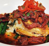 Macauleys Restaurant - Accommodation Main Beach