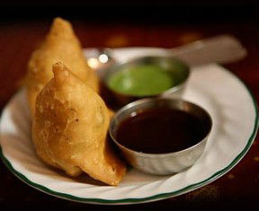 Kastury's Indian Cuisine - Accommodation Main Beach 2