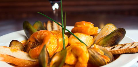 Amalfi Bistro & Wine Bar - Accommodation Main Beach 0