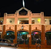Victoria Park Hotel - Accommodation Main Beach