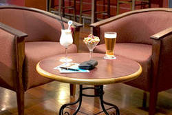 Jabiru Bar - Accommodation Main Beach 0