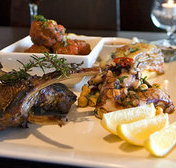 The Lounge Hotel - Accommodation Main Beach