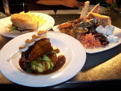 Foundry Pub & Grill - Accommodation Main Beach 1