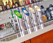 Domanis Cafe Restaurant Bar - Accommodation Main Beach 1