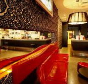 Satin Lounge Bar - Accommodation Main Beach