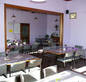 The Bridge Hotel Forth - Accommodation Main Beach