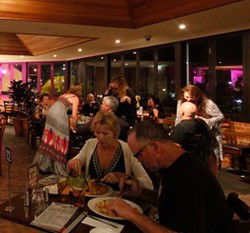 Glengarry Tavern - Accommodation Main Beach 1