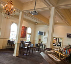 Melbourne Hotel Perth - Accommodation Main Beach 2