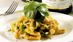 Peninsula Tavern - Accommodation Main Beach 3