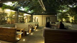 The Gate Bar & Bistro - Accommodation Main Beach 3
