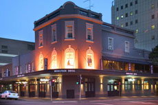 Woolpack Hotel - Accommodation Main Beach 3