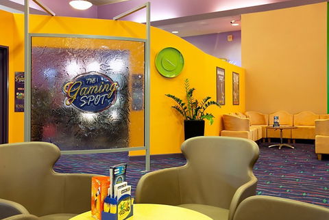 The Palmerston Sports Club Inc - Accommodation Main Beach 0