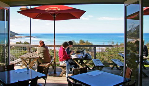 Wye Beach Hotel - Accommodation Main Beach 3