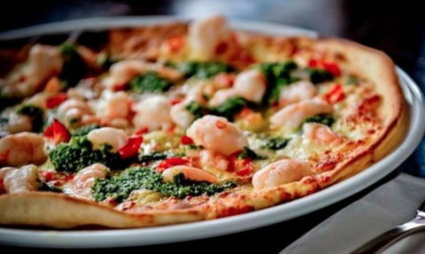 Pizza Bar - Accommodation Main Beach 1