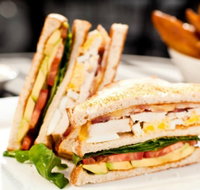 RAB Bar  Restaurant - Accommodation Main Beach