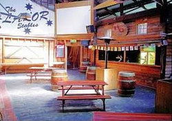 Peter Lalor Hotel - Accommodation Main Beach 0